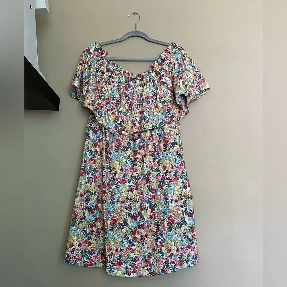 H&M Floral Off The Shoulders Large Ruffle Dress Size Large